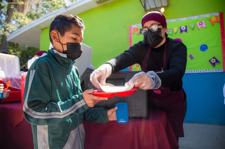 Sancionan a empresa por intoxicación de 78 niños en Tijuana