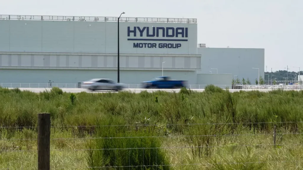 Trump rechaza redada contra trabajadores surcoreanos de Hyundai 1 Trump rechaza redada contra trabajadores surcoreanos de Hyundai