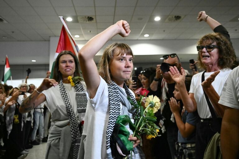 Greta Thunberg denuncia “genocidio en Gaza” tras ser deportada de Israel