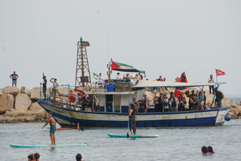 Abusan de activistas de la Global Sumud Flotilla en prisiones israelíes Abusan de activistas de la Global Sumud Flotilla en prisiones israelíes