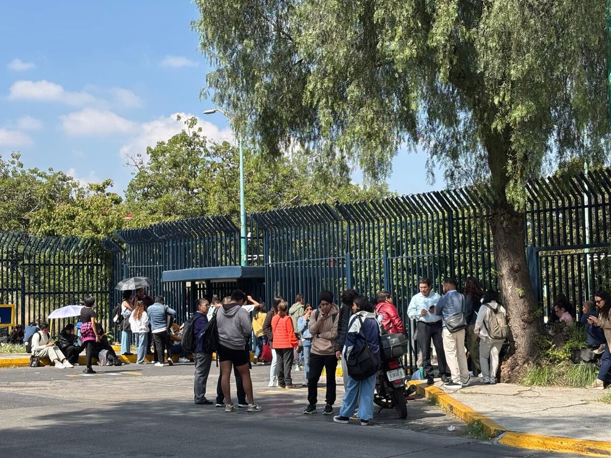 14 Paro en Contaduría de la UNAM desata conflicto estudiantil