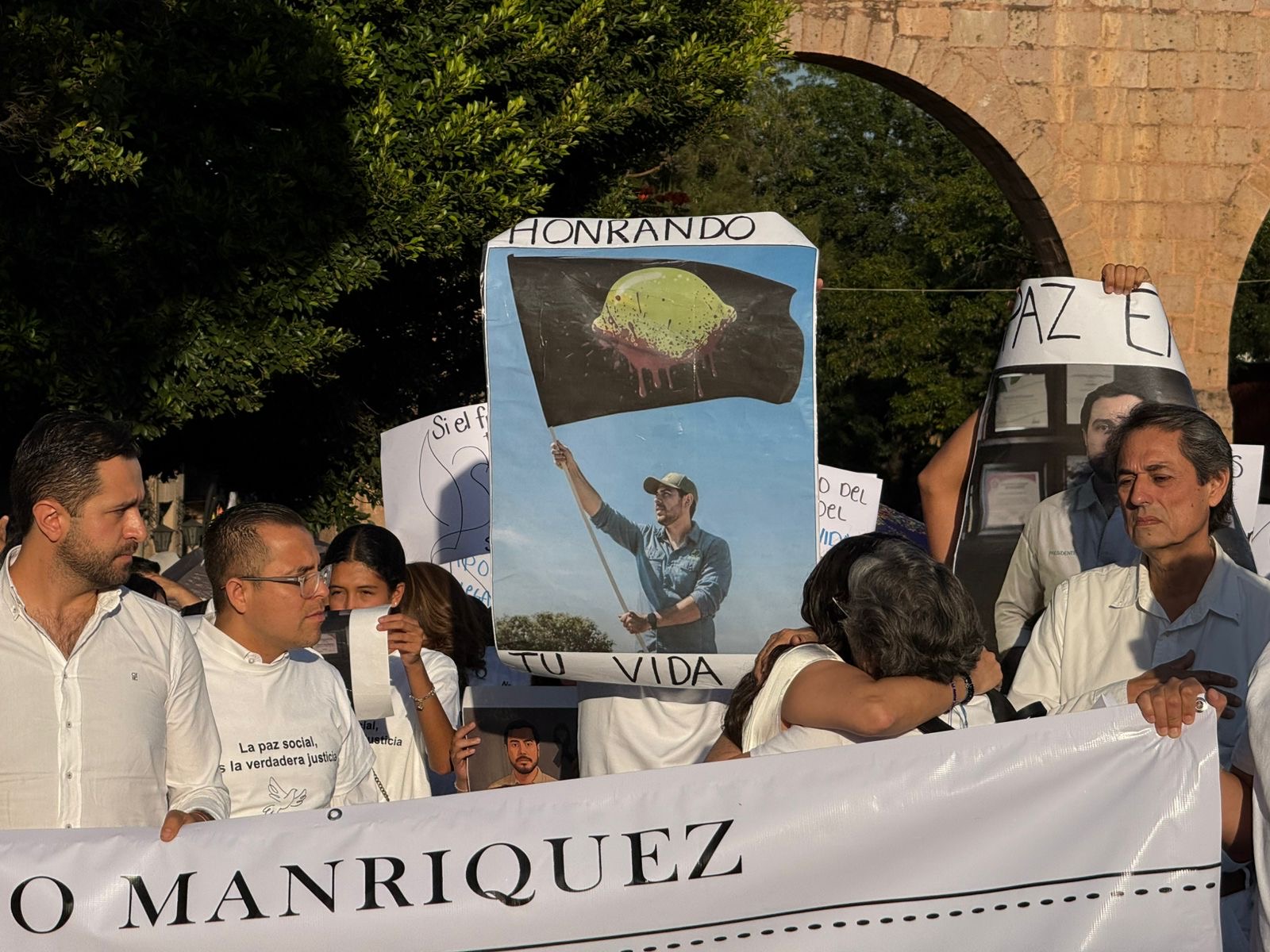 18 Familiares y productores recuerdan a Bernardo Bravo en misa y protesta