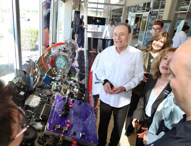 Sonora impulsa la electromovilidad con proyecto BMC