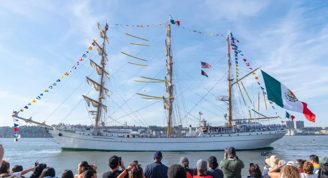 El Buque Escuela Cuauhtémoc retoma su travesía tras accidente en Nueva York