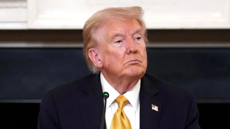 Trump rompe negociaciones comerciales con Canadá