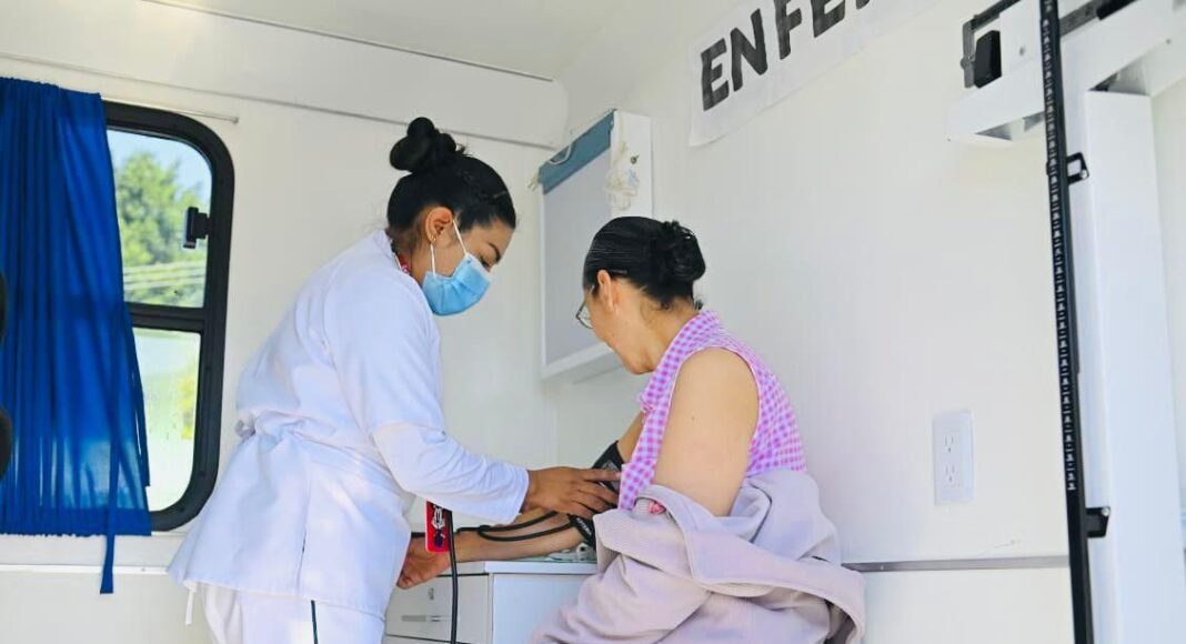 Tlalnepantla impulsa jornada rosa para la detección oportuna del cáncer de mama