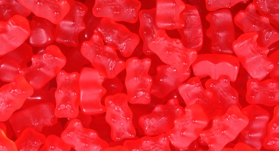 Cofepris prepara prohibición del colorante rojo 3 por riesgo sanitario