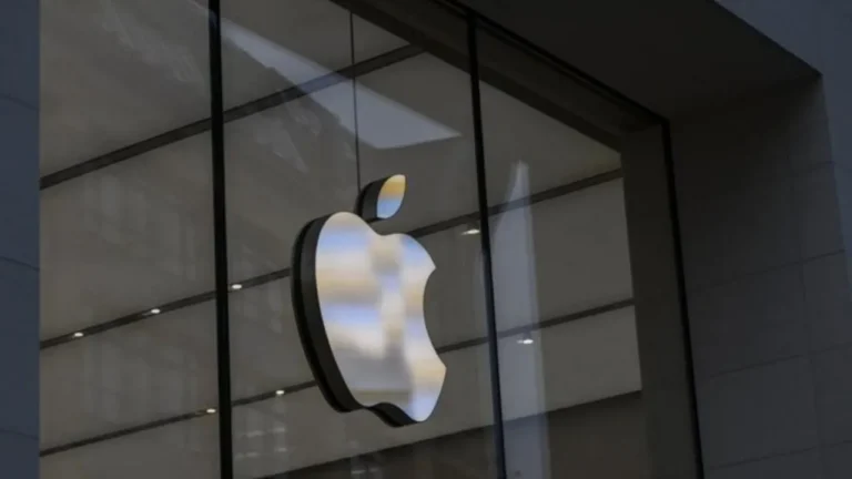 Acciones de Apple alcanzan récord por ventas del iPhone 17