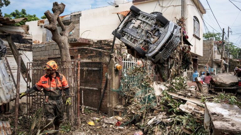 Japón envía ayuda a México por inundaciones