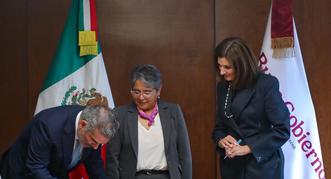 Gobierno lanza programa digital para capacitar a 1.8 millones de servidores públicos
