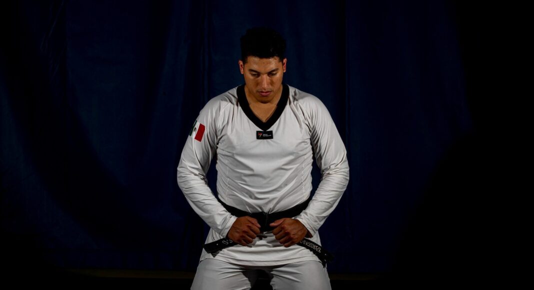 Carlos Sansores rumbo al Mundial de Taekwondo Wuxi 2025