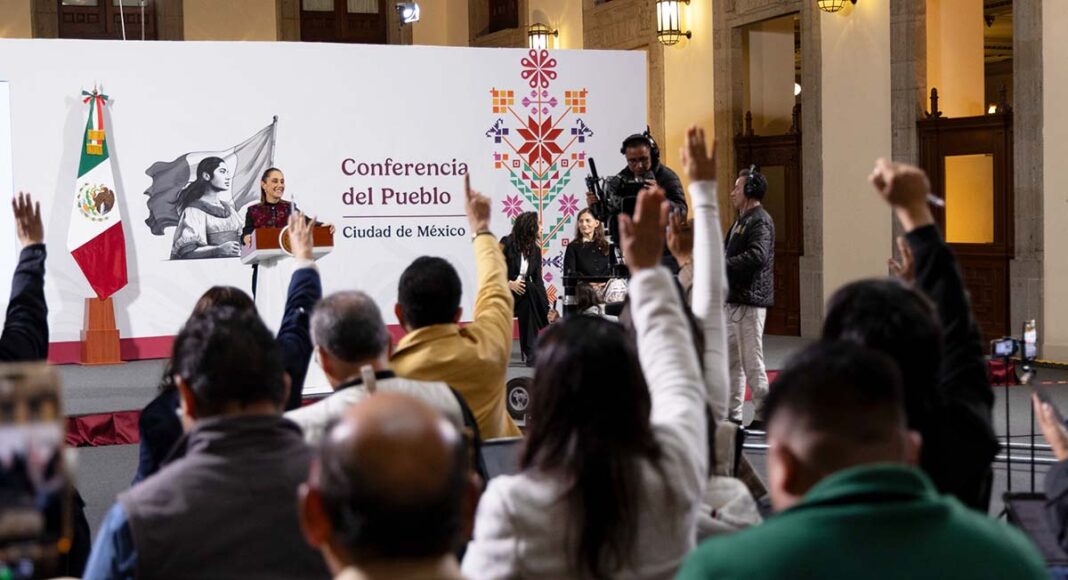 Sheinbaum llama a fortalecer el diálogo entre autoridades y estudiantes de la UNAM