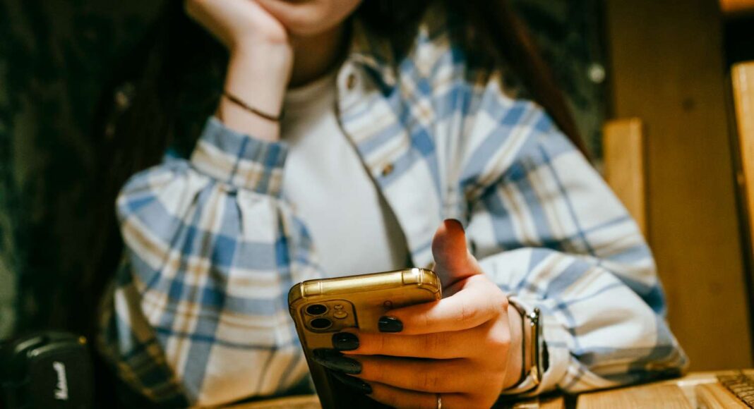 Meta limita el contenido para adolescentes en Instagram