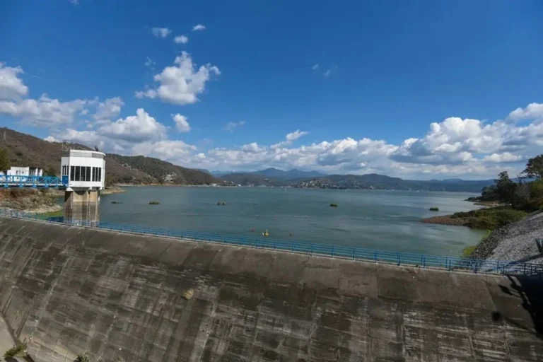 Cutzamala eleva 45% suministro de agua al Valle de México