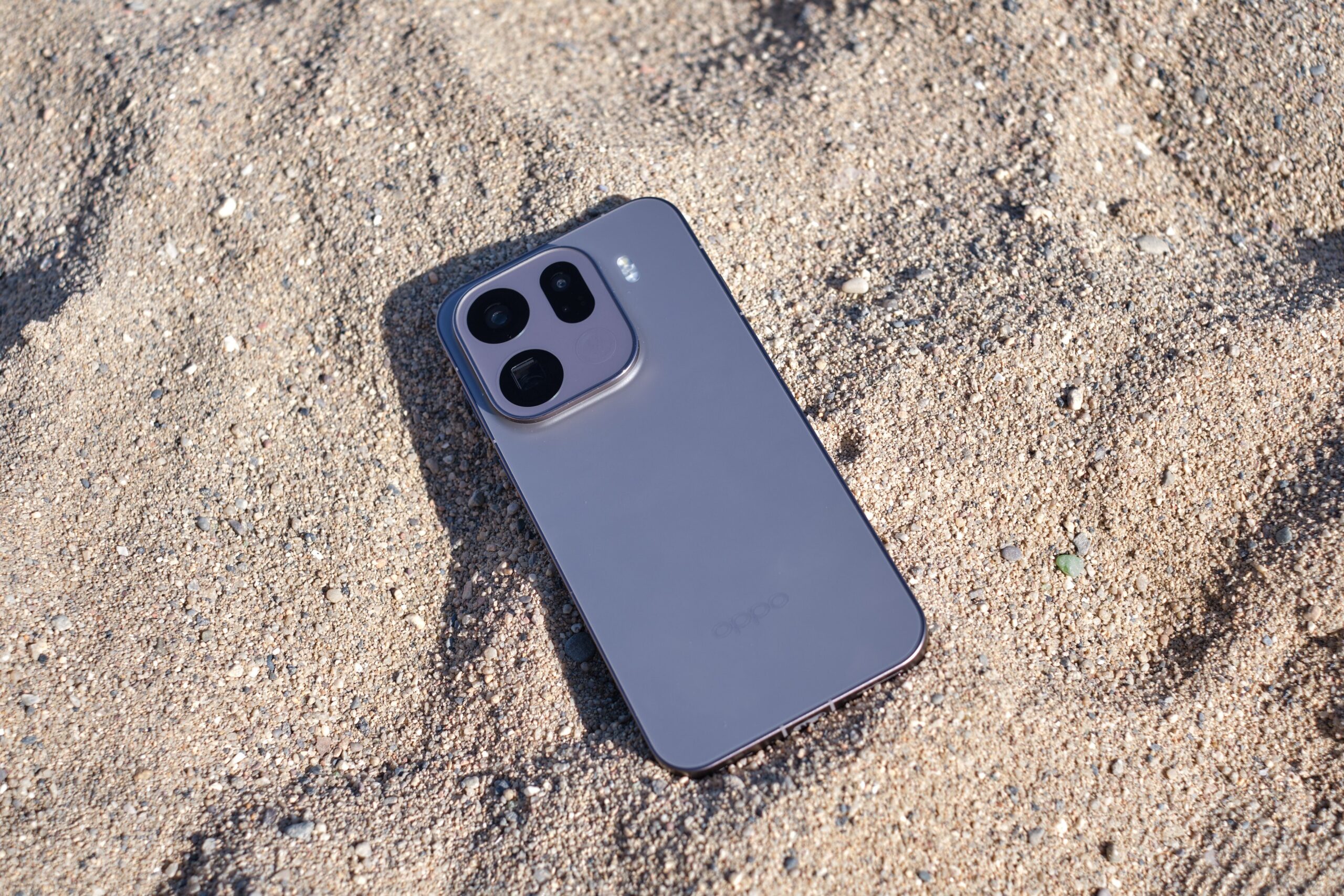 31 Oppo Find X9 Pro sorprende con teleobjetivo de 200 MP y kit Hasselblad