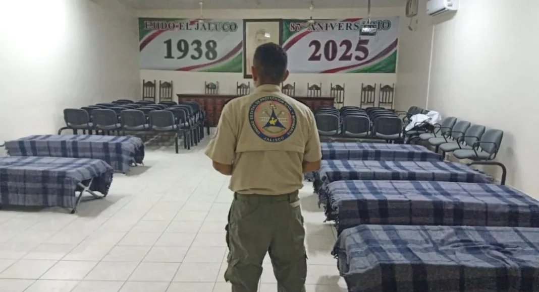 Habilitan refugios por daños de tormentas en Veracruz