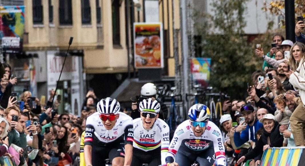 Isaac del Toro sube al podio en el Andorra Cycling Masters