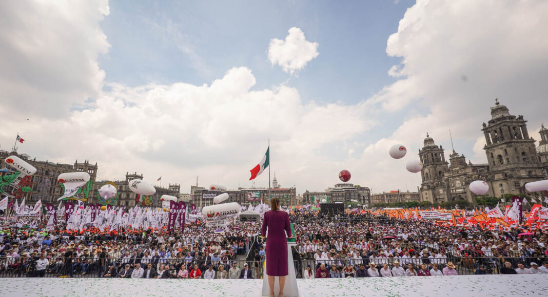 Fiesta en el Zócalo por primer informe de Sheinbaum