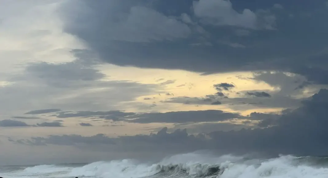 Priscilla se debilita a tormenta tropical; continúa alerta en Baja California Sur