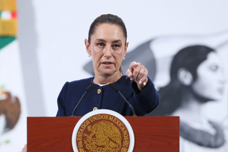 Sheinbaum anuncia 10 mil mdp para familias afectadas por lluvias