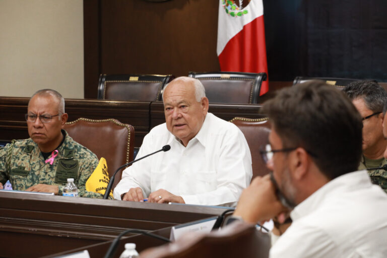 Suspenden clases en Baja California Sur ante la amenaza del huracán Priscilla Suspenden clases en Baja California Sur ante la amenaza del huracán Priscilla