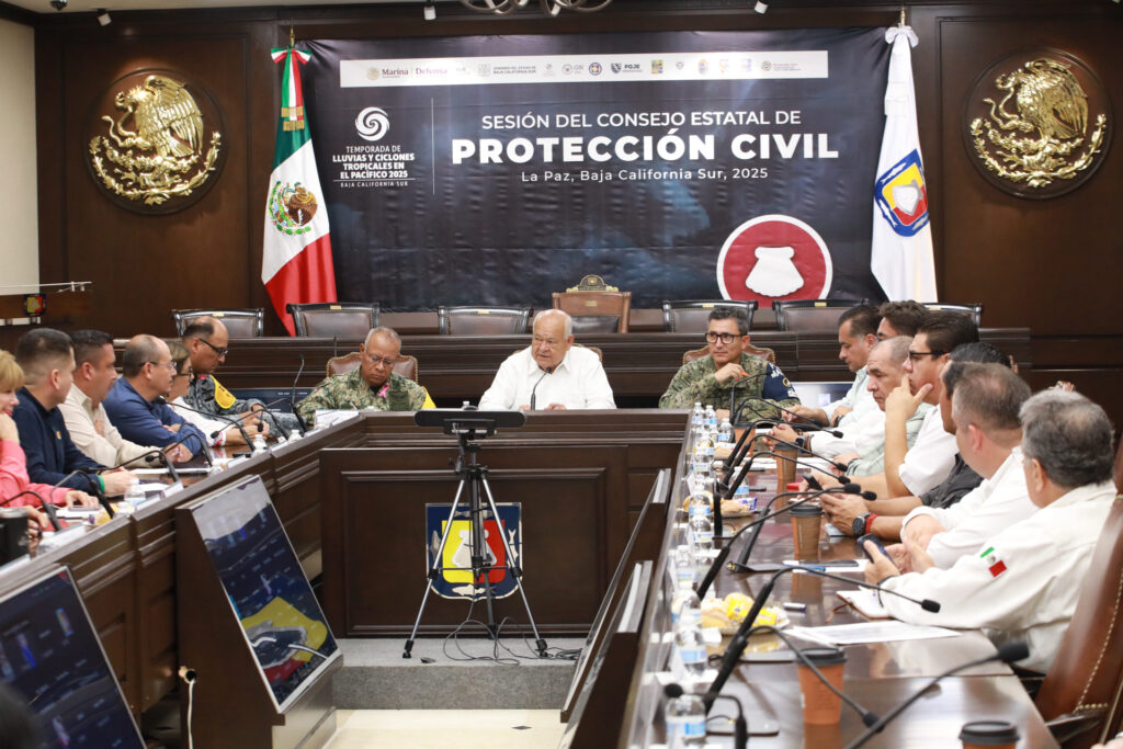 Suspenden clases en Baja California Sur ante la amenaza del huracán Priscilla 2 Suspenden clases en Baja California Sur ante la amenaza del huracán Priscilla
