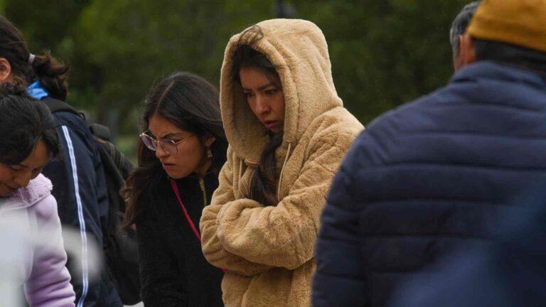 Prevén lluvias torrenciales y bajas temperaturas por frente frío