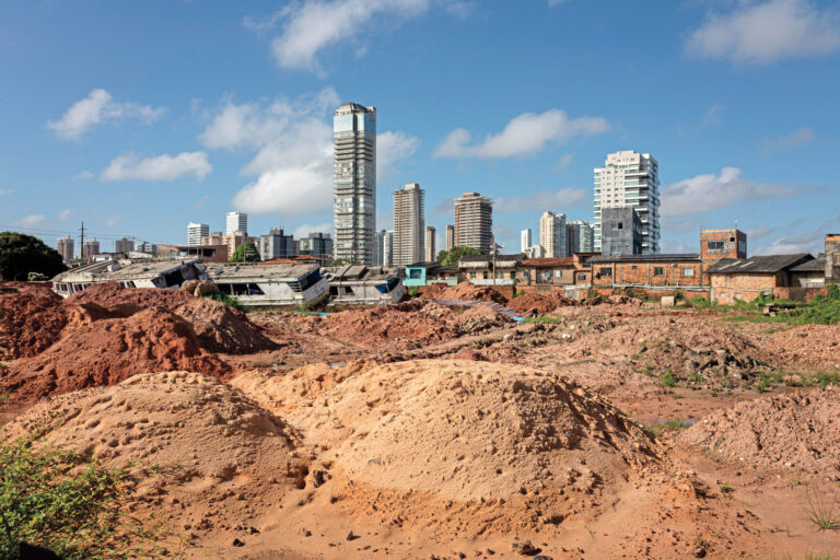 COP30 cierra sin acuerdo para dejar los fósiles