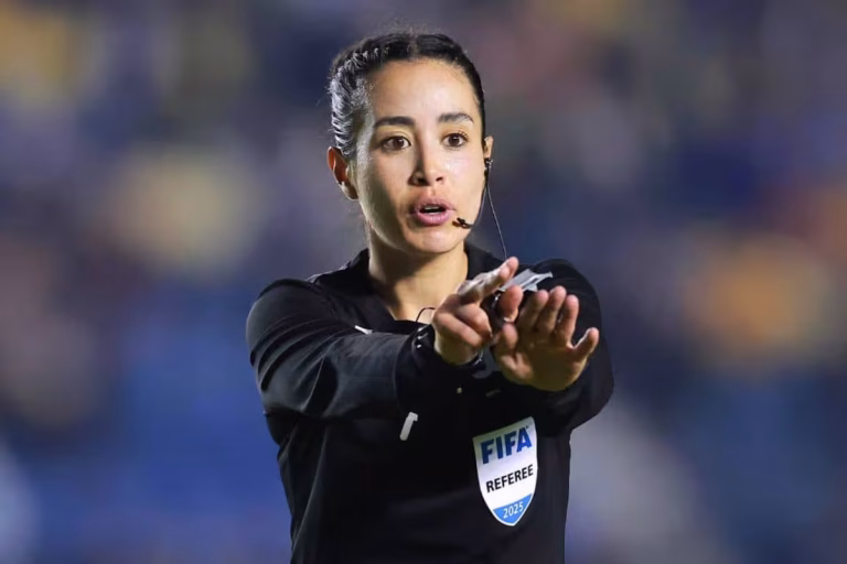 Katia Itzel García, nominada a Mejor Árbitra del mundo por la IFFHS