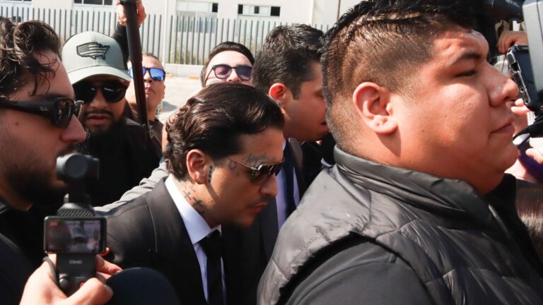 FGR apelará decisión que frenó proceso contra Christian Nodal