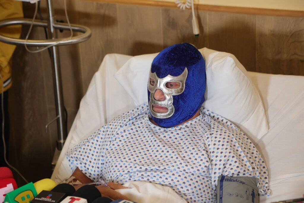 Blue Demon Jr. recibe el alta médica tras accidente automovilístico 1 Blue Demon Jr. recibe el alta médica tras accidente automovilístico