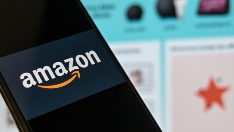 ONG sueca denuncia a Amazon por muñecas sexualizadas