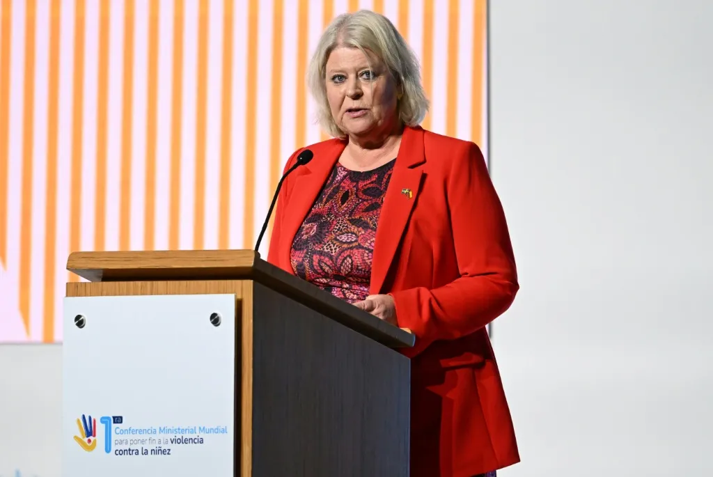 ONG sueca denuncia a Amazon por muñecas sexualizadas 1 ONG sueca denuncia a Amazon por muñecas sexualizadas