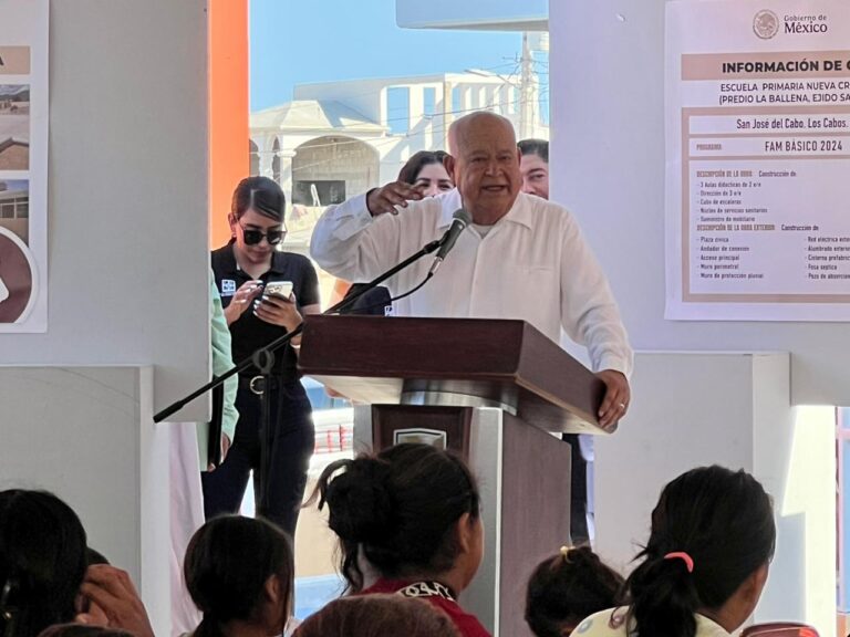 Entrega gobernador de BCS complejo educativo en Los Cabos