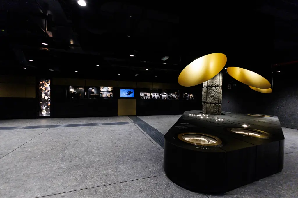 Roma estrena estaciones del Metro con vestigios arqueológicos 2 Roma estrena estaciones del Metro con vestigios arqueológicos