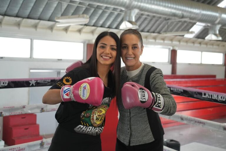 Sheinbaum visita a Diana La Bonita en gimnasio de Juárez