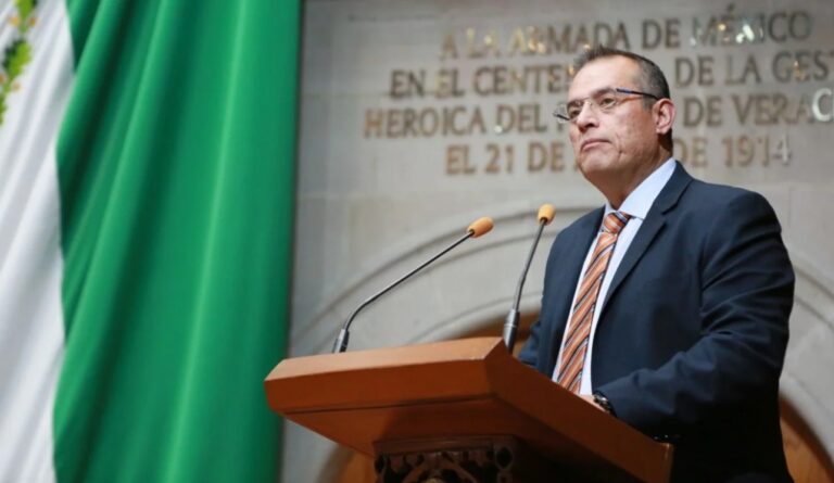 Separan del cargo a Ariel Juárez tras video con diputado del PT