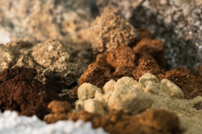 Tierras raras: qué son y por qué dominan la tecnología