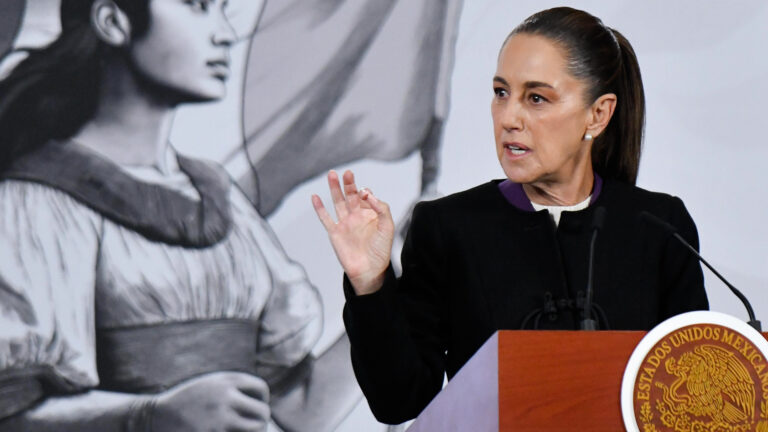 Sheinbaum confirma salida de Alex Márquez de Aduanas