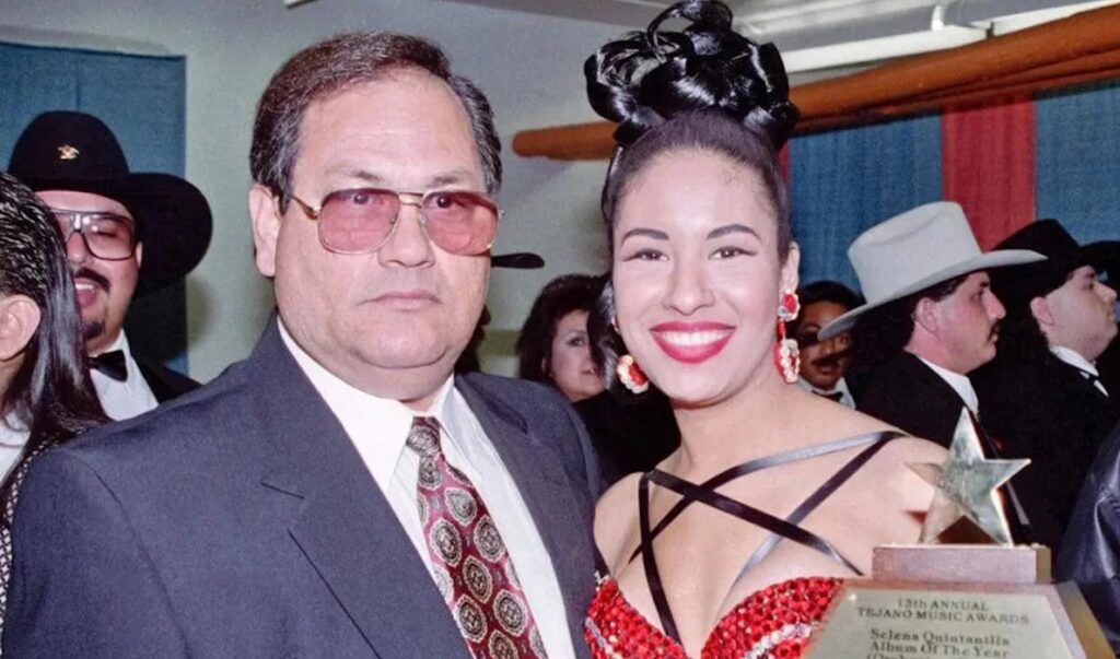 Muere Abraham Quintanilla Jr., padre y representante de Selena, a los 86 años 2 Muere Abraham Quintanilla Jr., padre y representante de Selena, a los 86 años