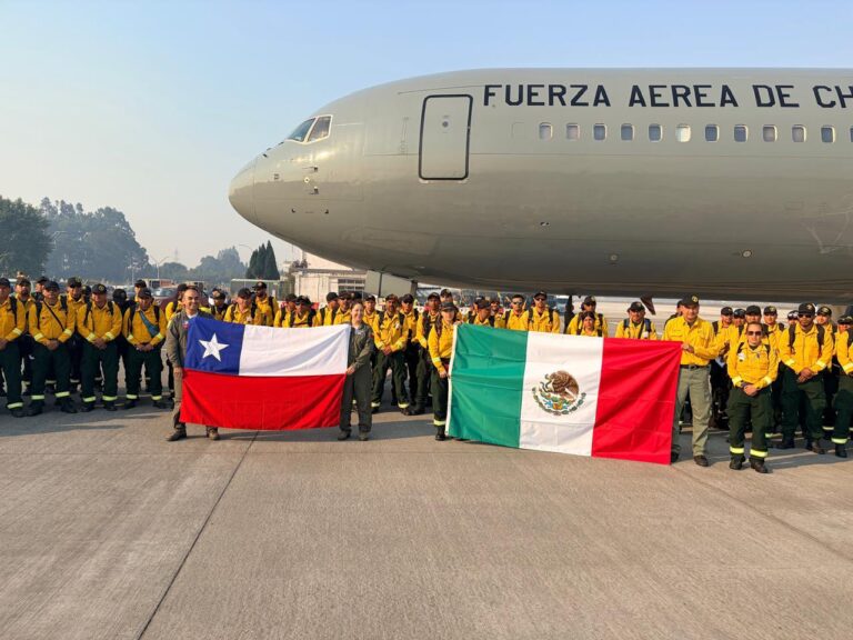 Brigadistas mexicanos apoyan incendios en Chile