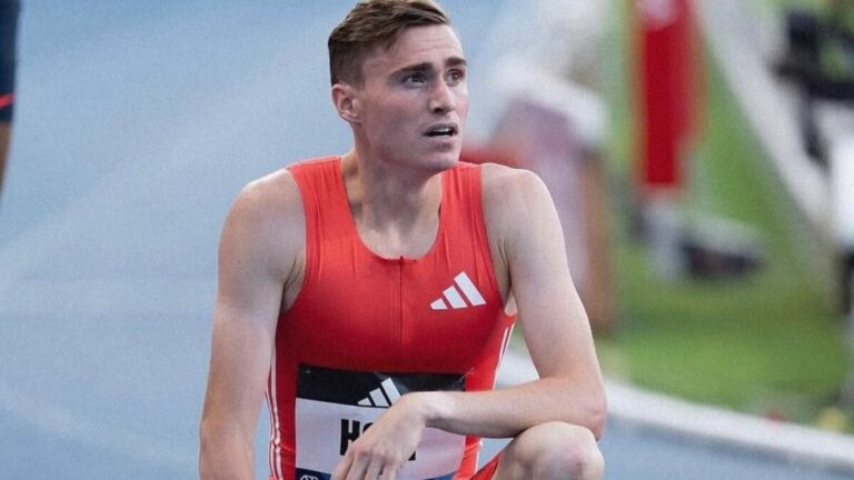 Josh Hoey impone récord mundial de 800 m indoor en Boston