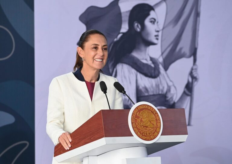 Mejora calificación de Pemex por nuevo manejo de deuda: Sheinbaum