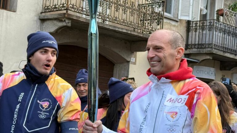 Polémica en Italia por relevo de antorcha olímpica