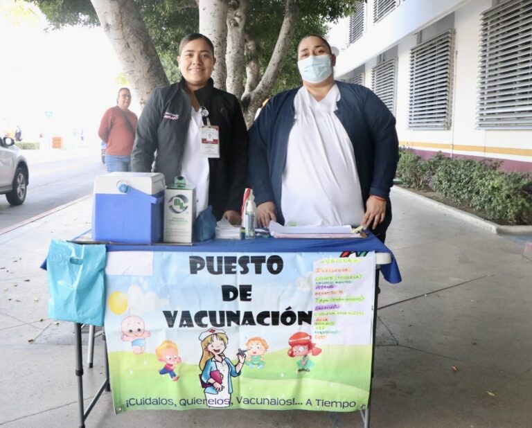 Instalan módulos de vacunación invernal en La Paz y Los Cabos
