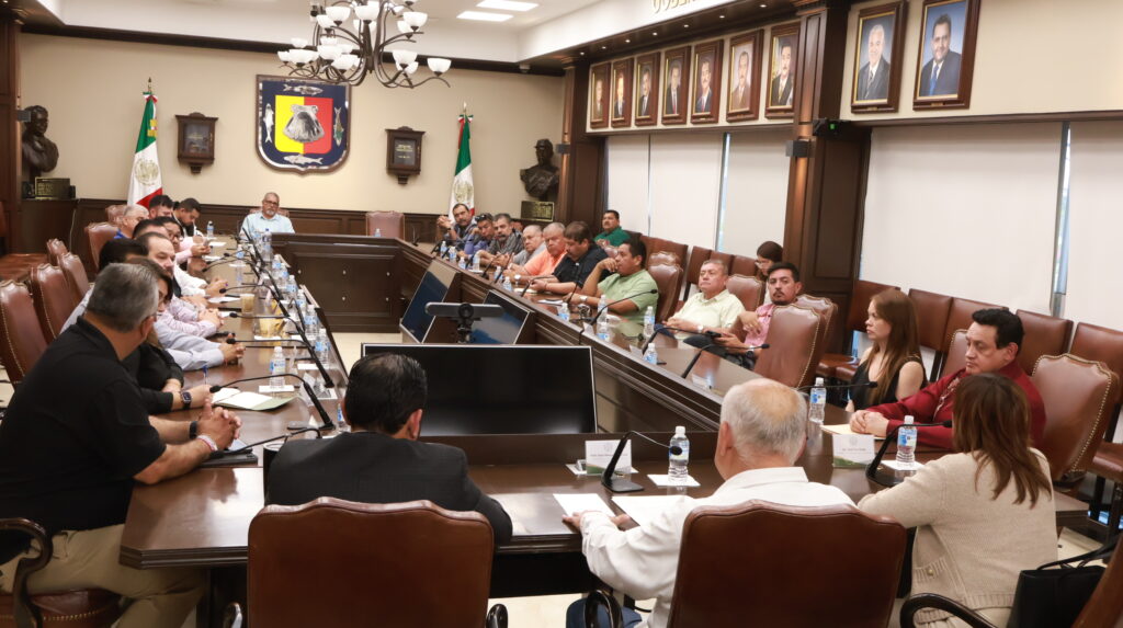 Fortalece Gobierno del Estado diálogo con transportistas de LosCabos para avanzar en soluciones con apego a la legalidad