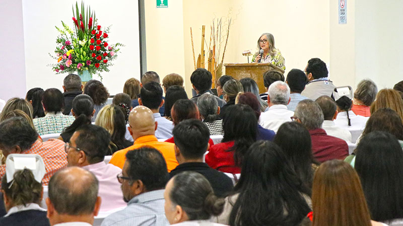 Reconoce Gobierno de BCS a trabajadores de salud estatal poraños de servicio