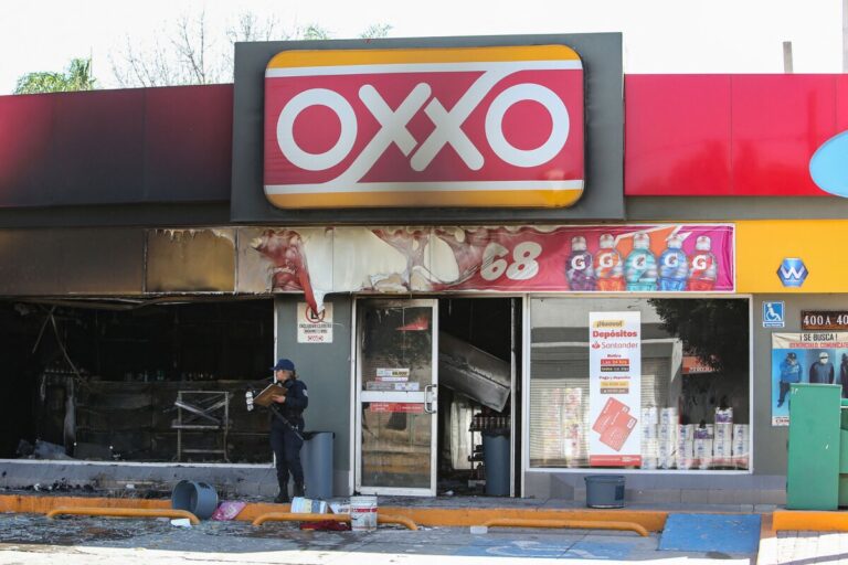 Violencia impacta a Oxxo y cadenas comerciales en Jalisco