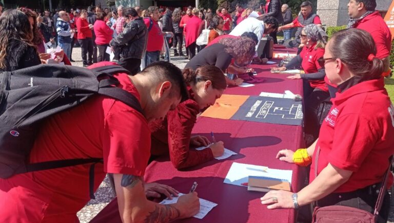 Sutcolmex estalla huelga en El Colegio de México