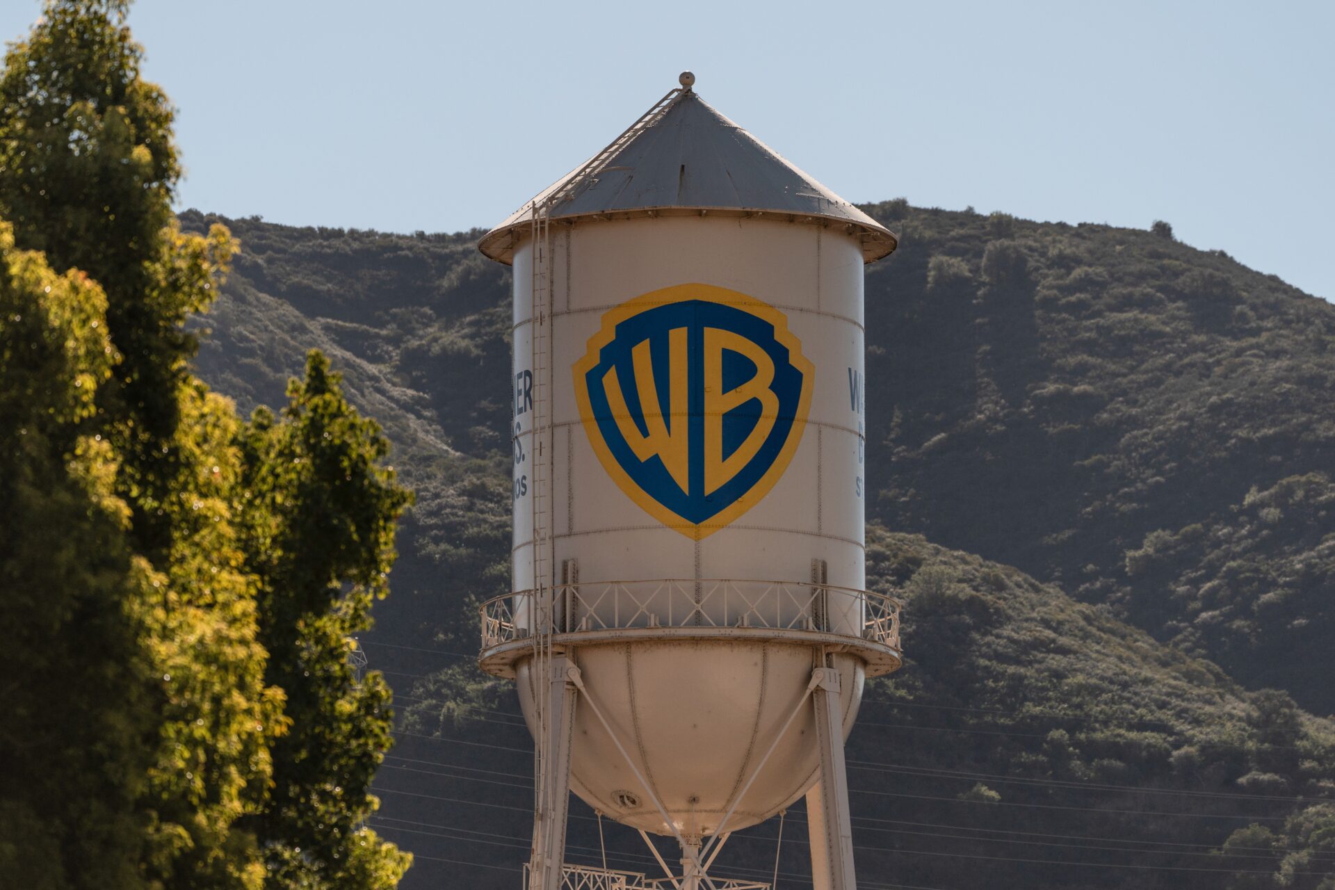 6 Paramount Skydance adquiere Warner Bros Discovery por 110 mil mdd
